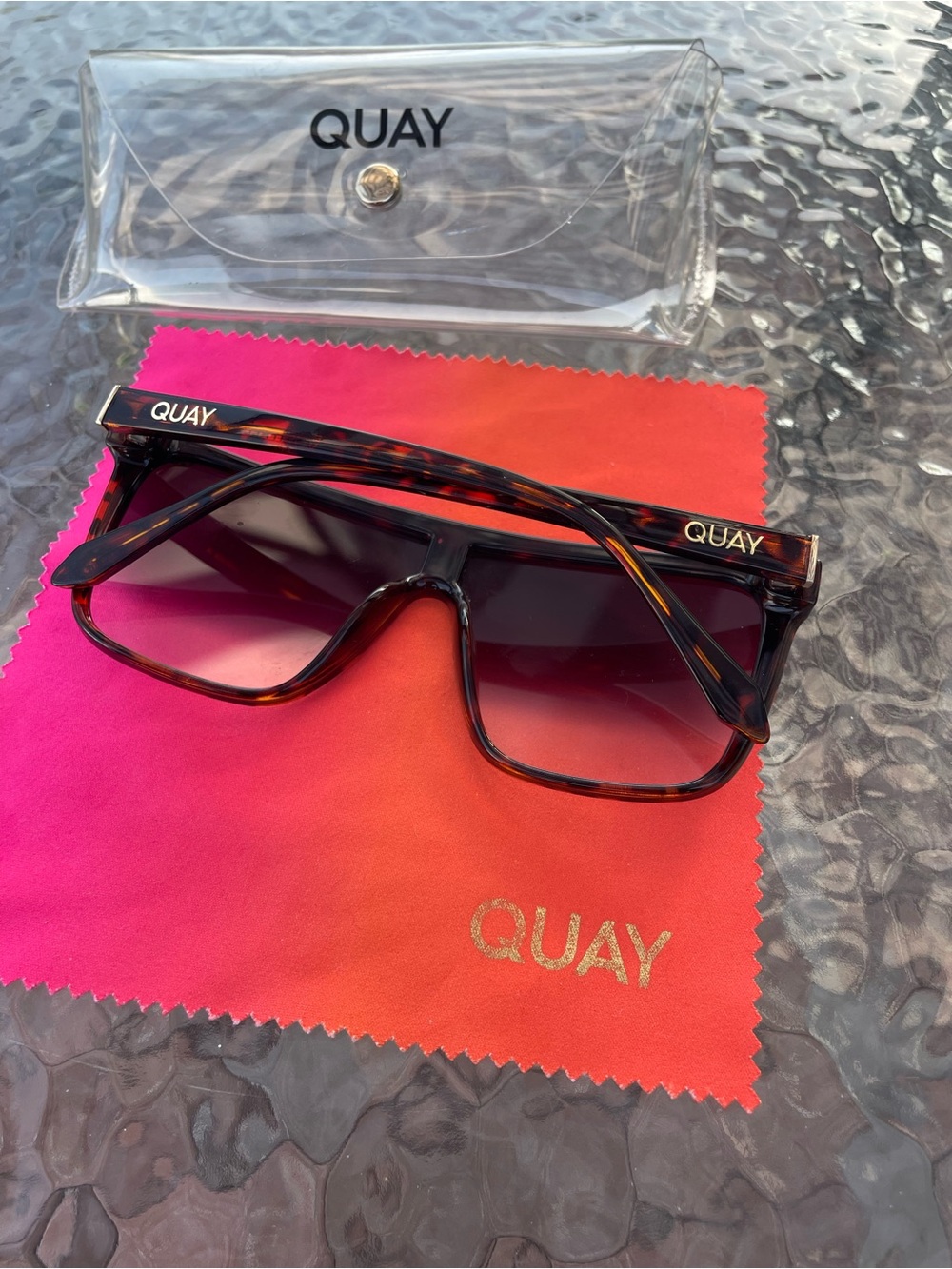 Quay Nightfall Red Top Tortoise Shell Sunglasses - Picture 13 of 15